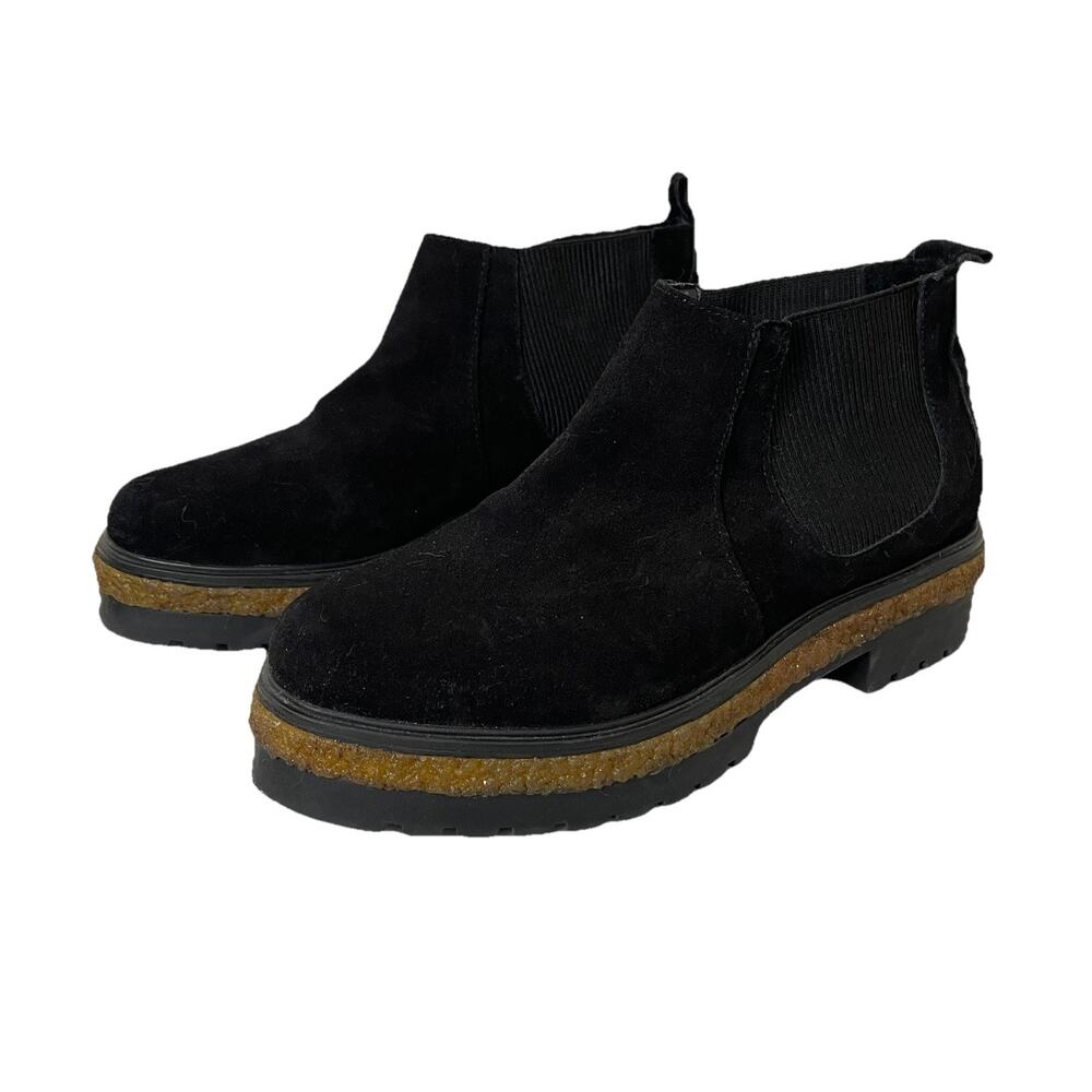 Prune Black Suede Chelsea Ankle Boots Lug Sole Sz 39 EU / US 9 Argentina